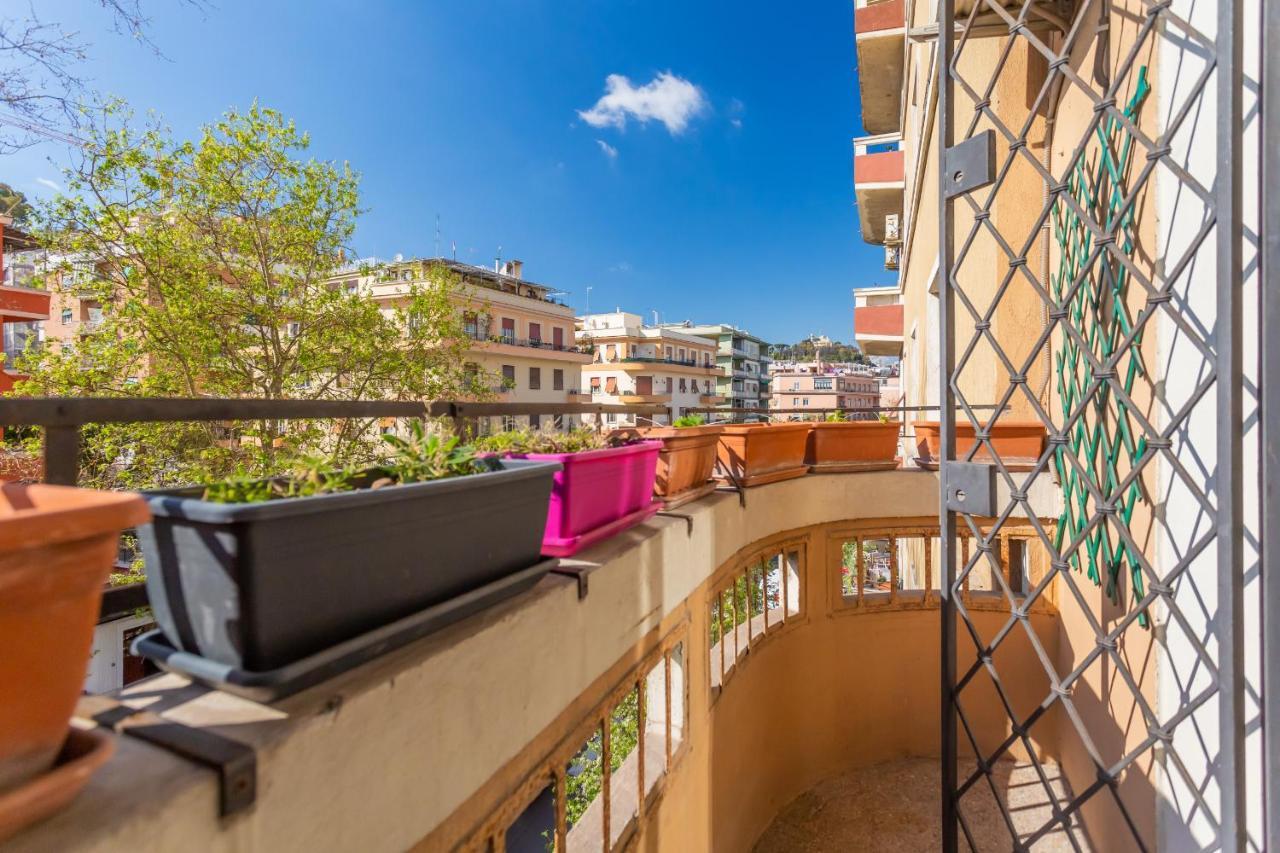 Modern 2bdr Vibrant Prati Neighborhood Apartment Rome