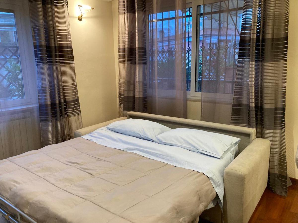 Delizioso Attico A Talenti Apartamento