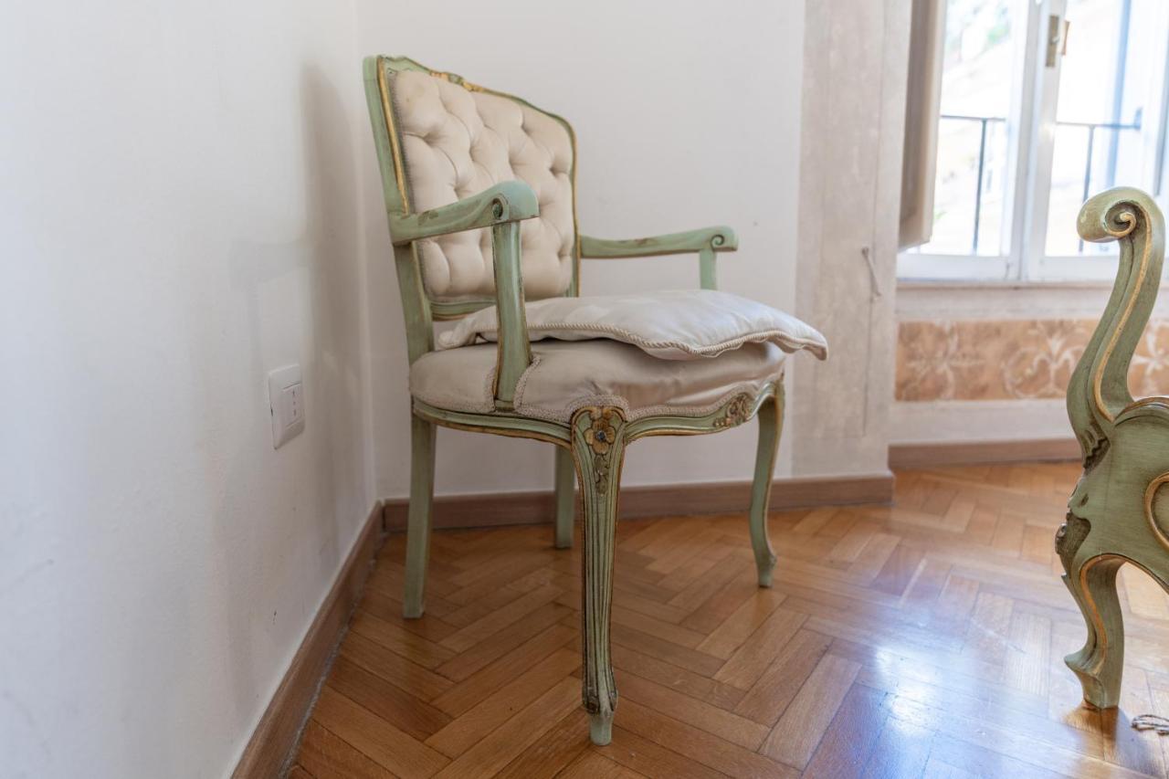 Apartment Palazzo Pamphili Lecca Di Guevara *