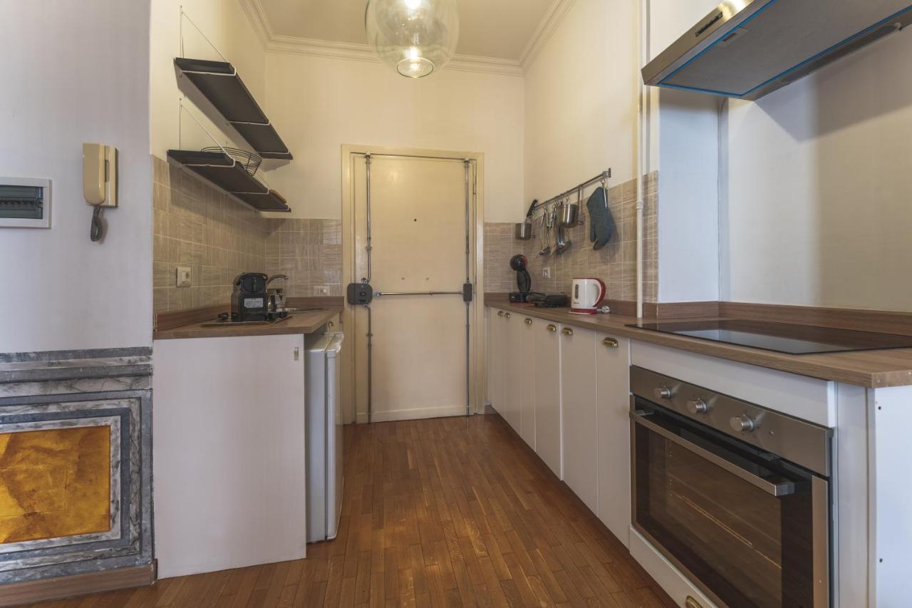 Apartment Palazzo Pamphili Lecca Di Guevara Rome