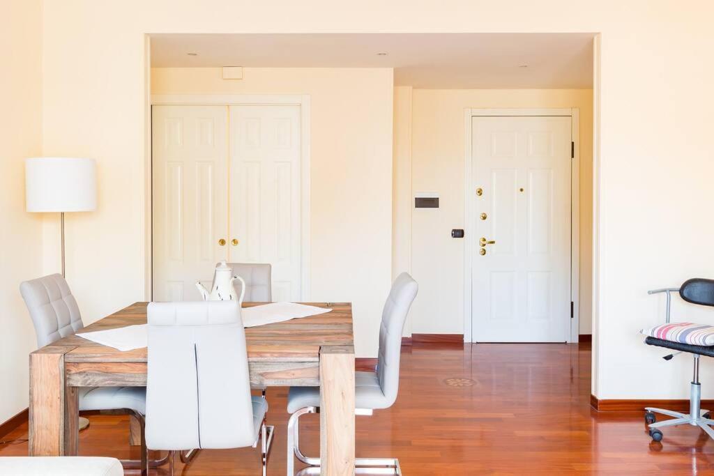 Apartamento Delizioso Attico A Talenti Roma
