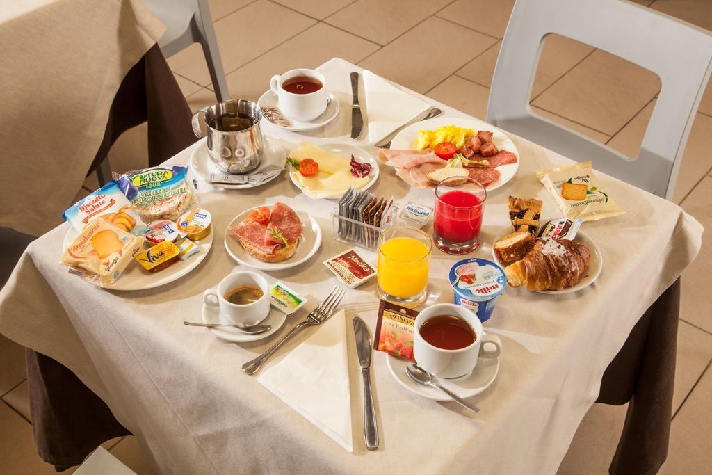 Hotel Artis 4*