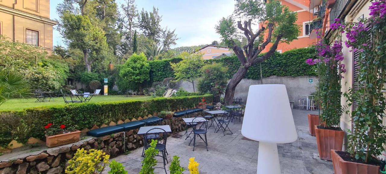 Riari Garden Bed & Breakfast