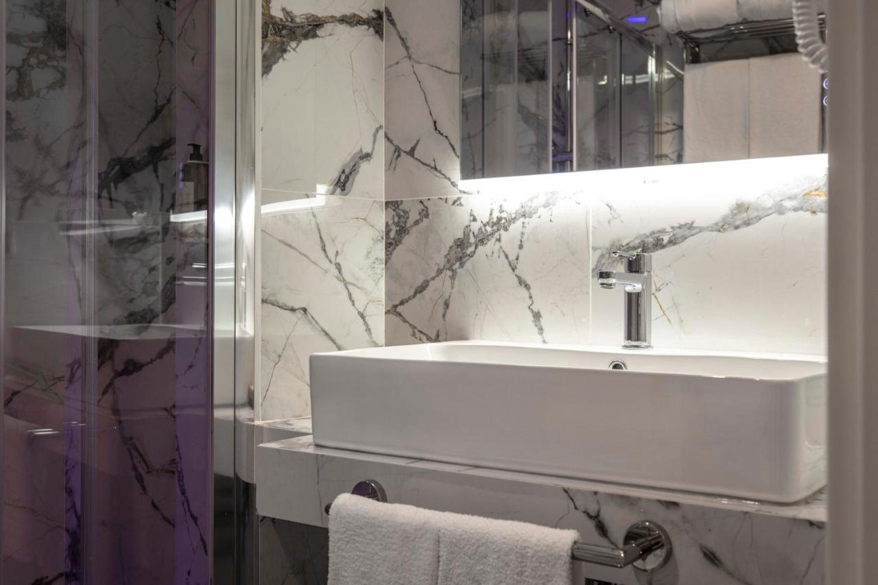 At Luxury Navona Gjestgiverier *