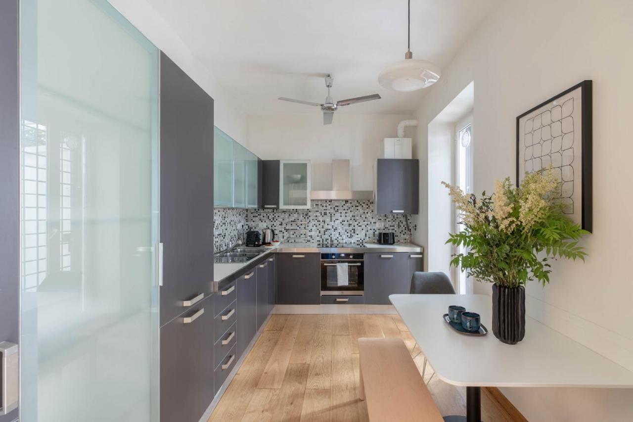 Iflat Blue Cozy Loft Near Saint Peter Apartamento Roma