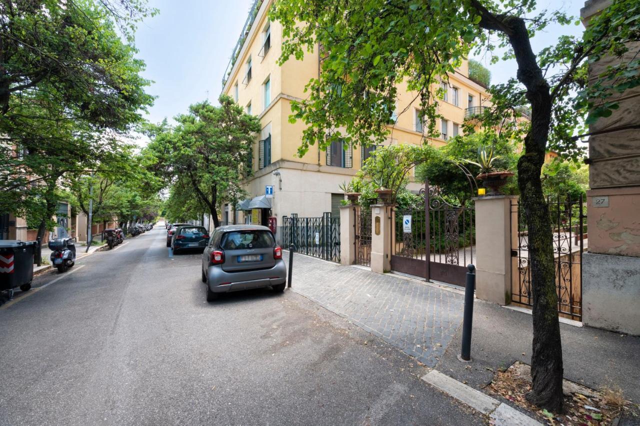 La Divina Duse * Rome