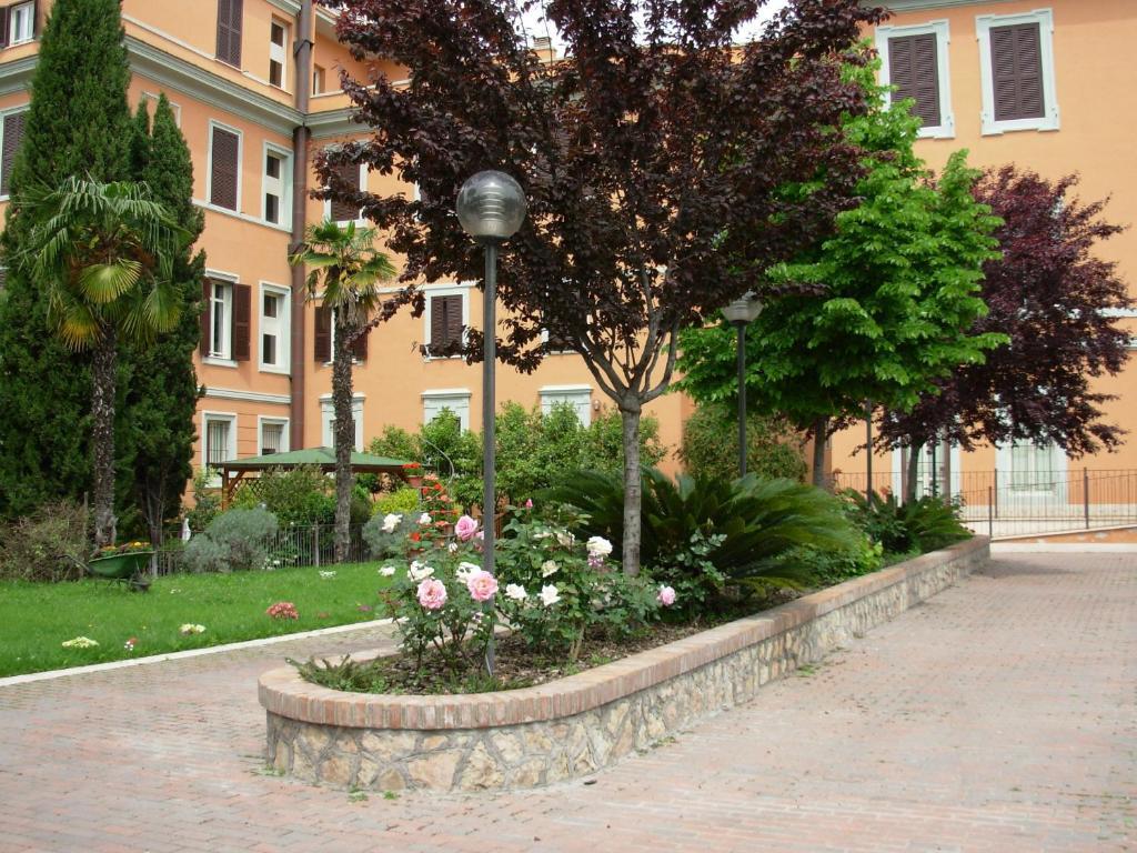Maria Rosa Molas - Casa Per Ferie 3* Roma