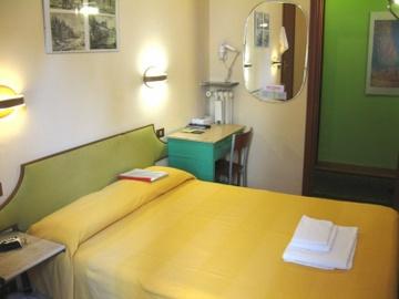 Alessandro A San Pietro Bed 2*