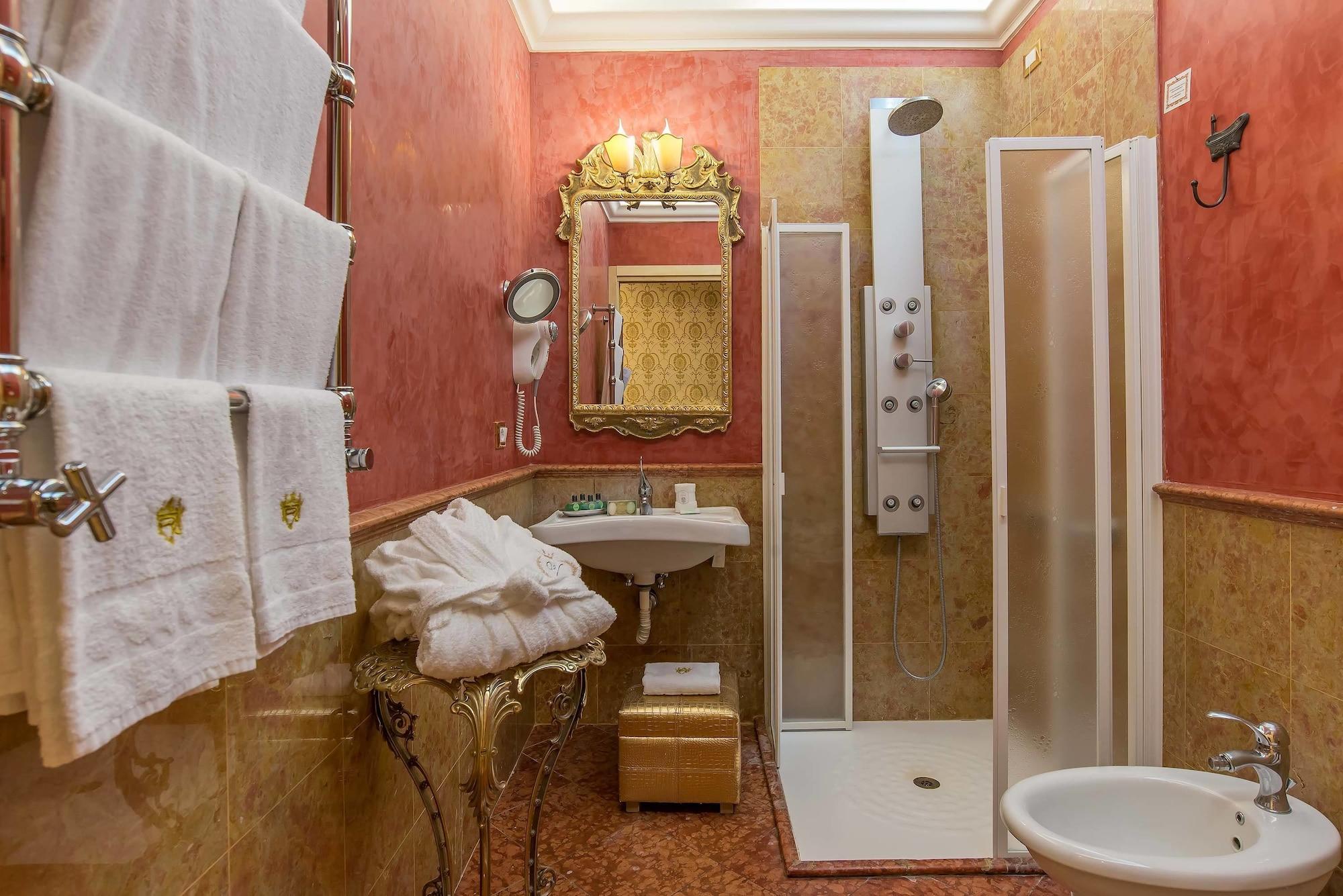Veneto Palace Hotel 4*