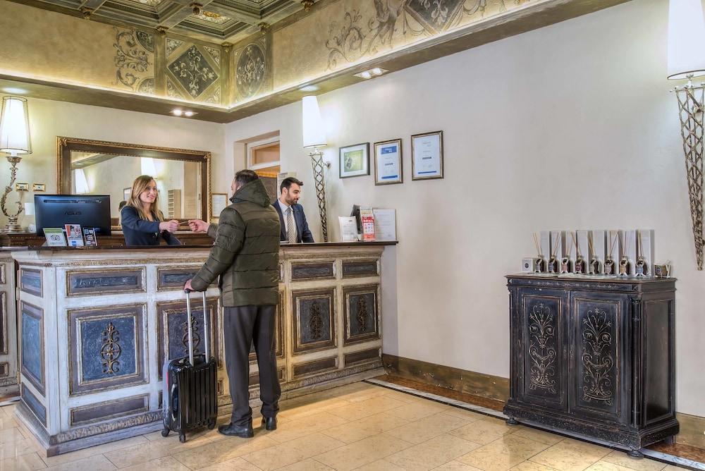 Veneto Palace Hotel 4*