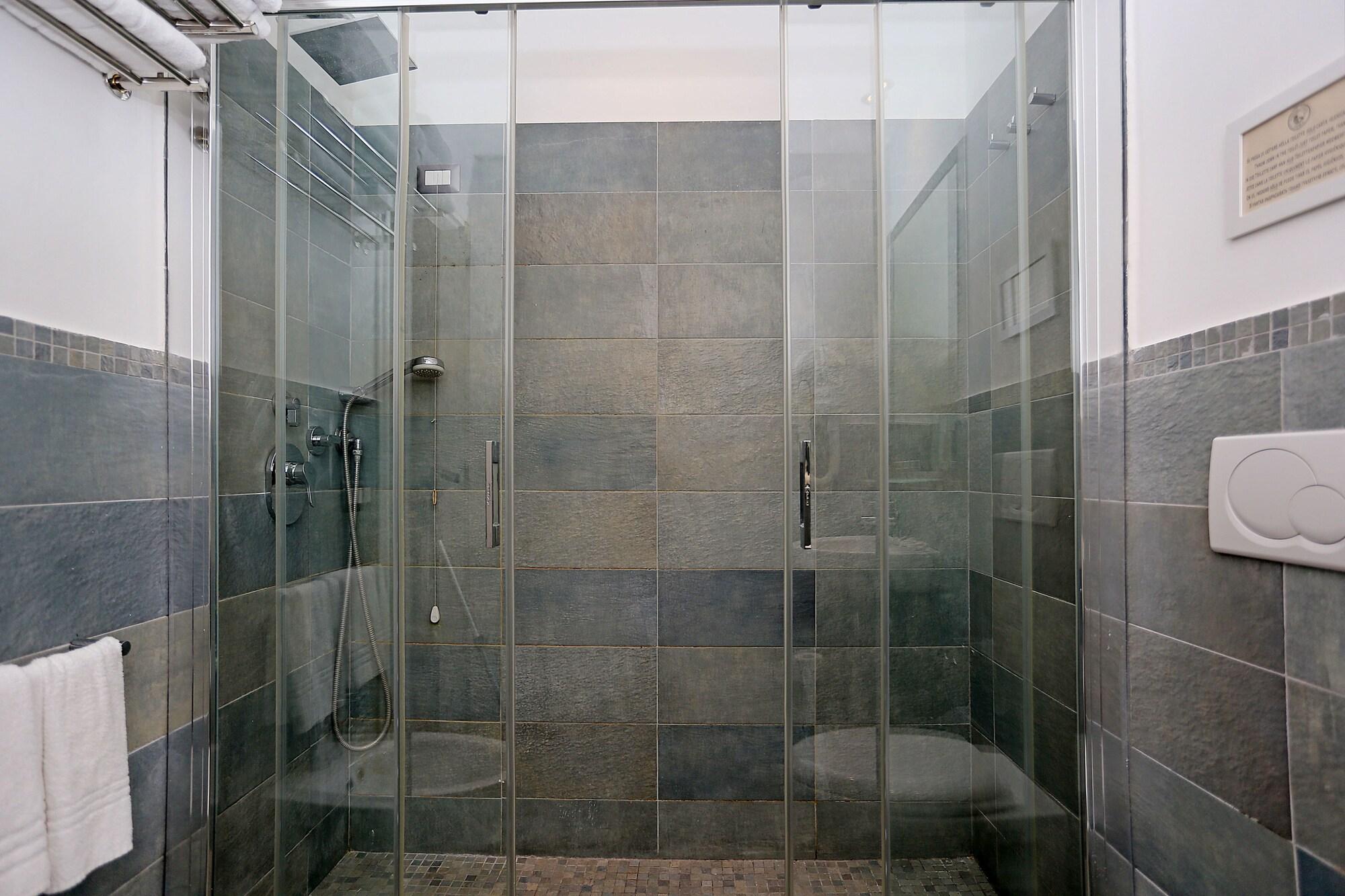 Daplace - Hqh Colosseo Rome