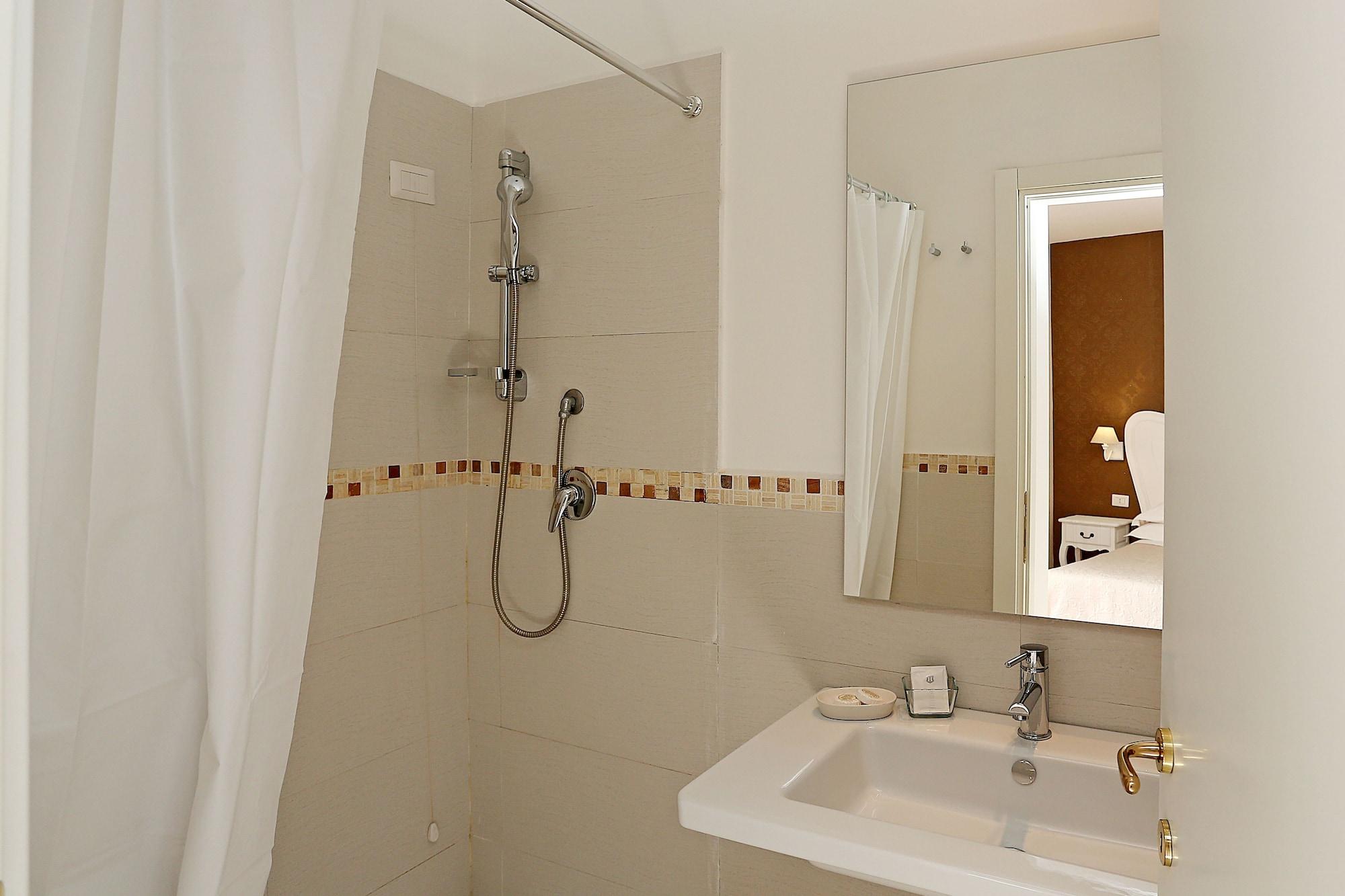 Daplace - Hqh Colosseo Guest house Rome