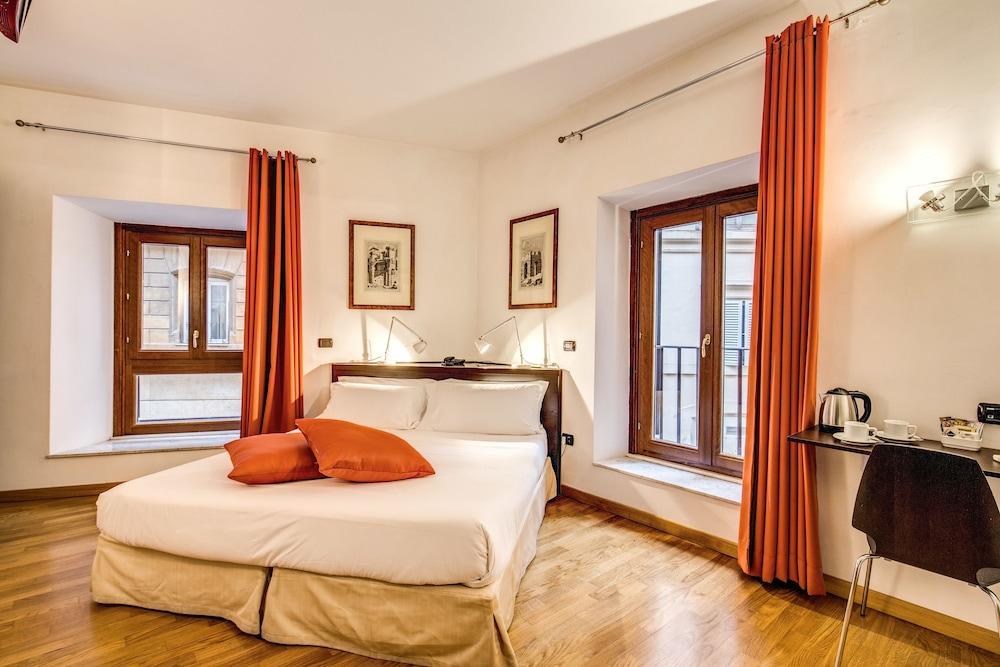 Abruzzi Hotell 3*
