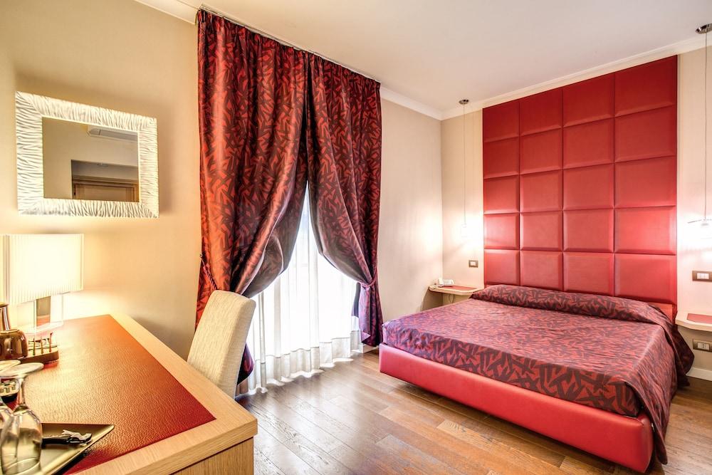 Boutique Hotell 4*