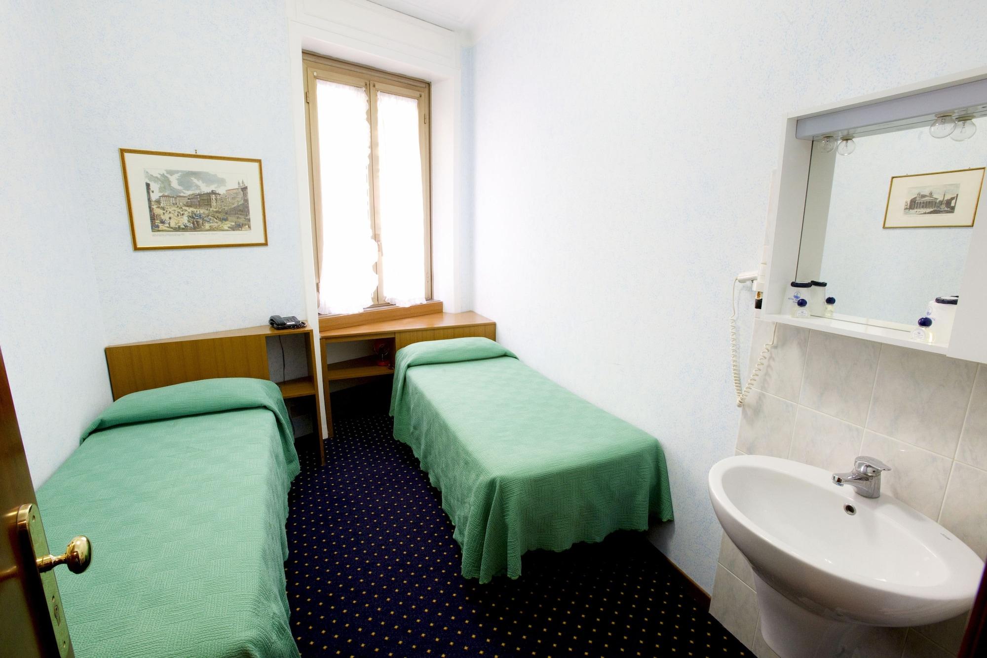 Adriatic Hotell