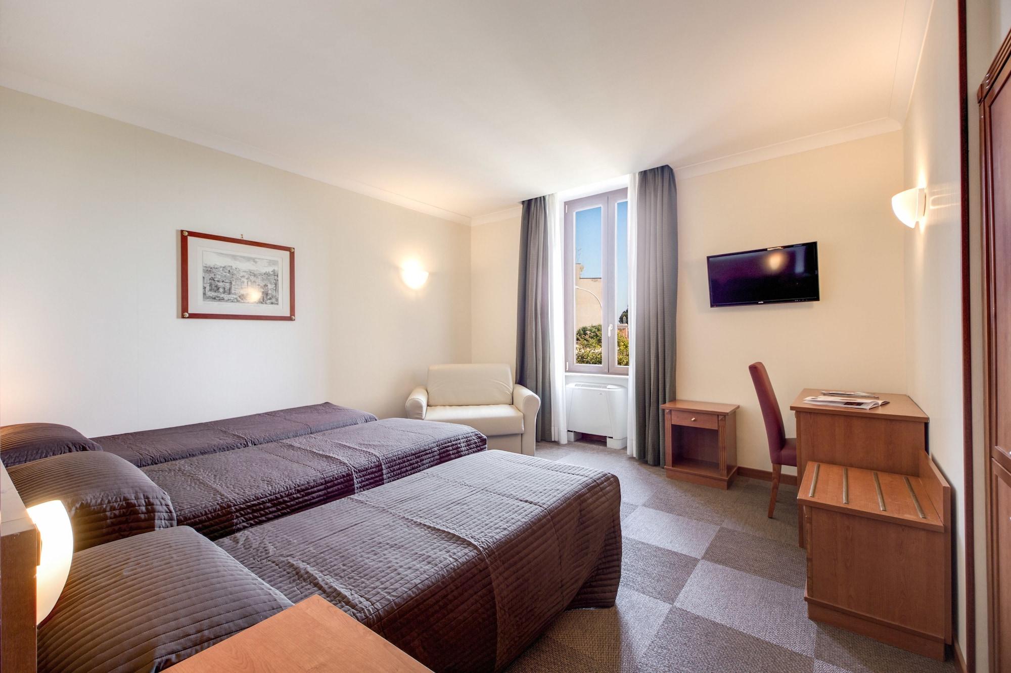 Romoli Hotell 3*