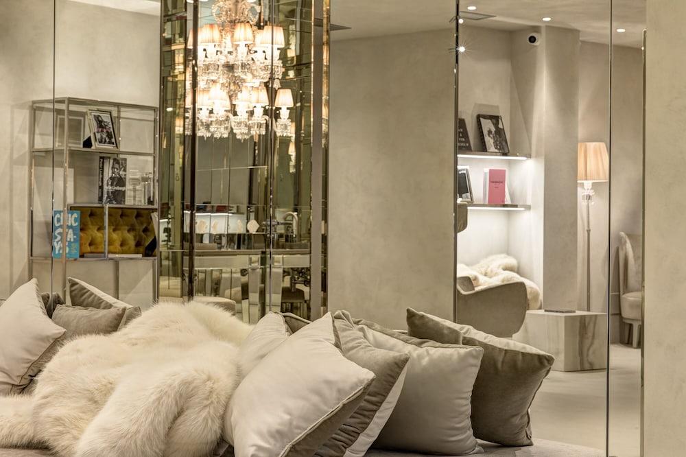 Hotell Palazzo Nainer 4*