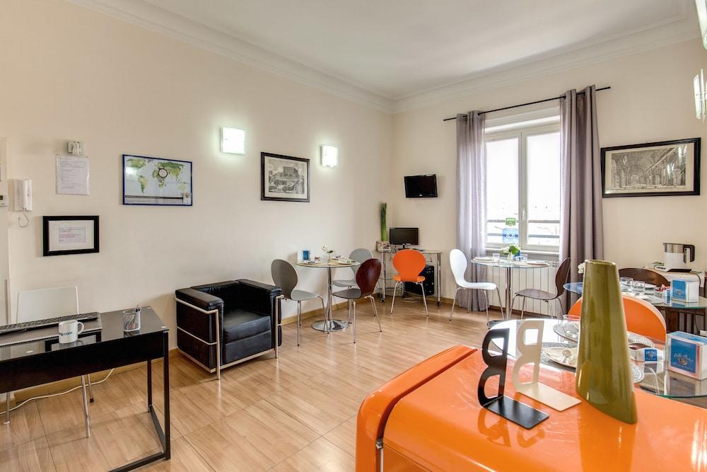 Gjestgiverier Floor 6