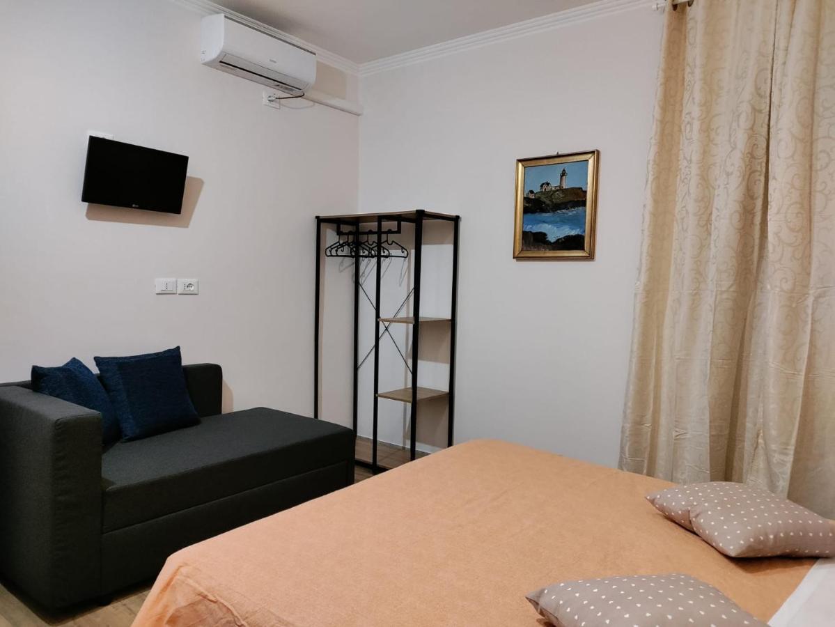 Golden Cipro Roma