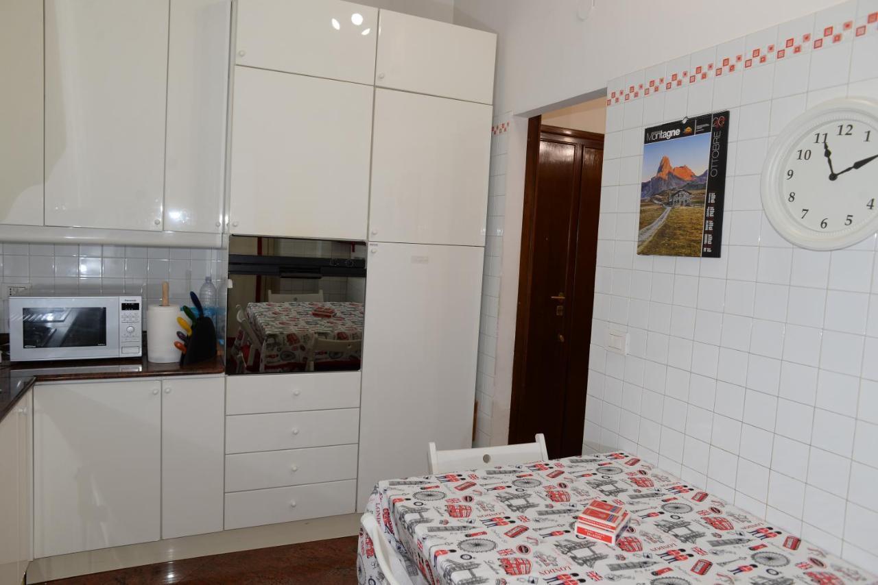 Affittacamere In Guest - Emilios Triple In Our Cozy And Comfortable Establishment