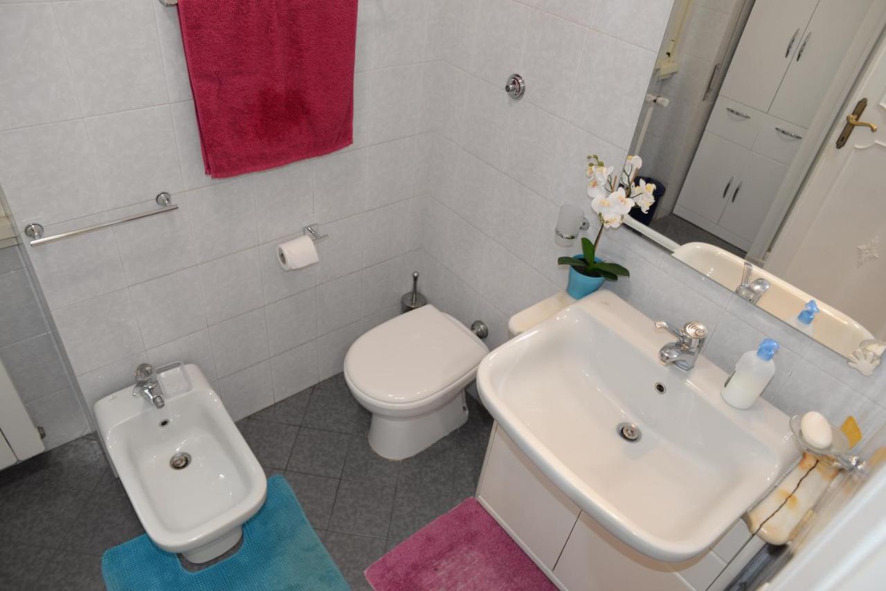Affittacamere In Guest - Emilios Triple In Our Cozy And Comfortable Establishment *