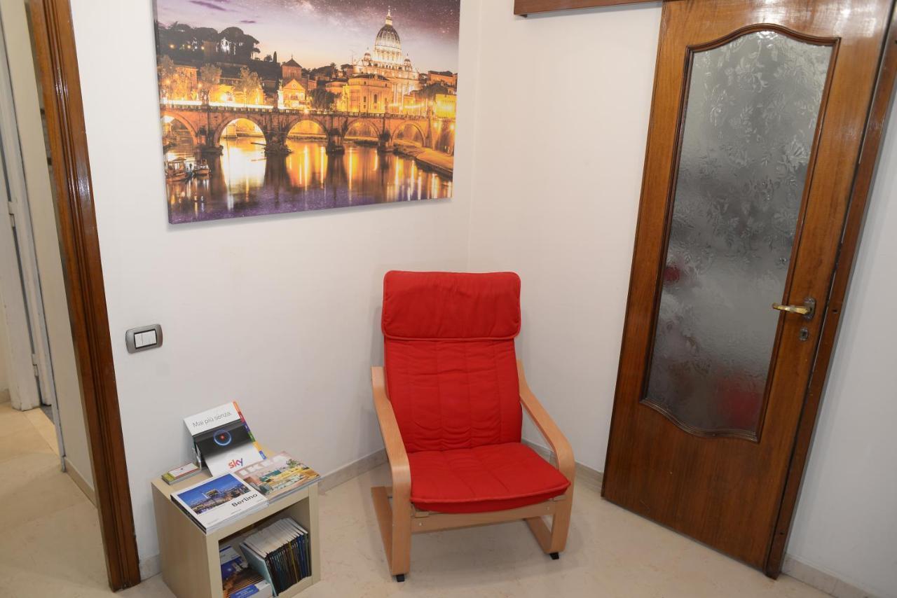 In Guest - Emilios Triple In Our Cozy And Comfortable Establishment Affittacamere Roma