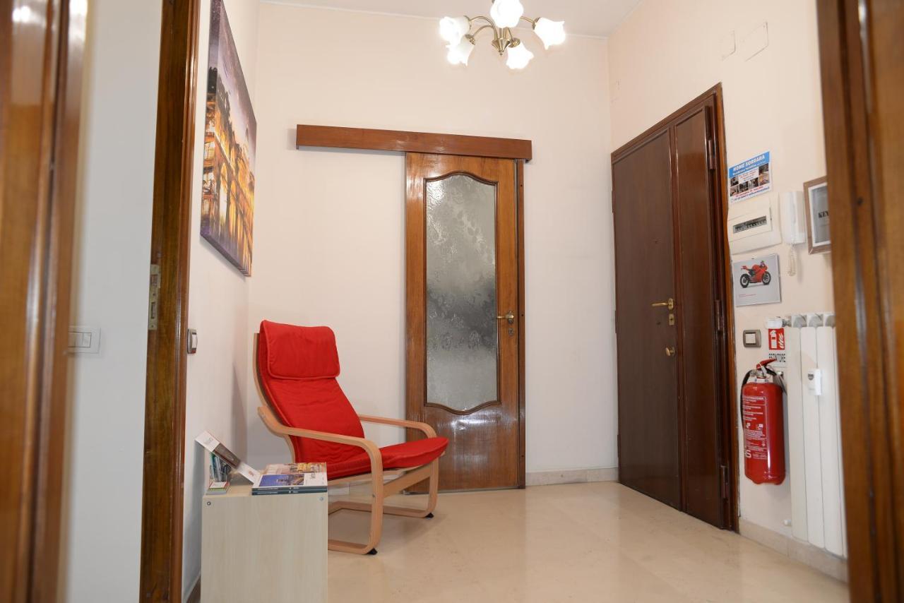 In Guest - Emilios Triple In Our Cozy And Comfortable Establishment Roma