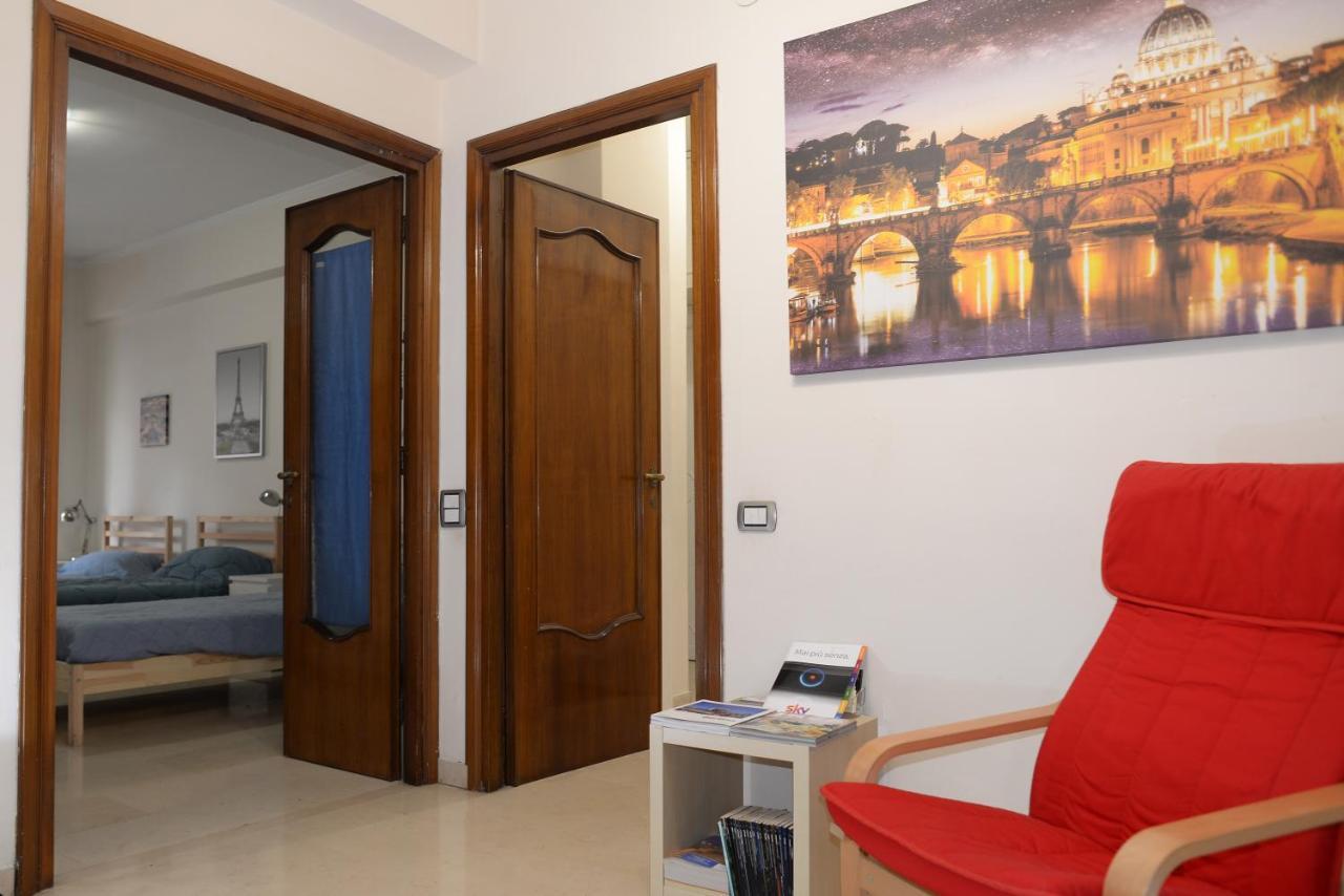 In Guest - Emilios Triple In Our Cozy And Comfortable Establishment Roma