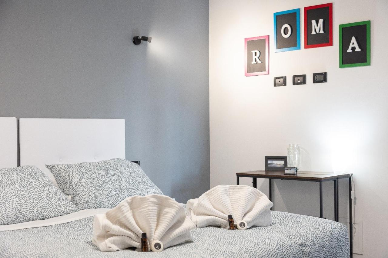 Paruta By In Apartment *