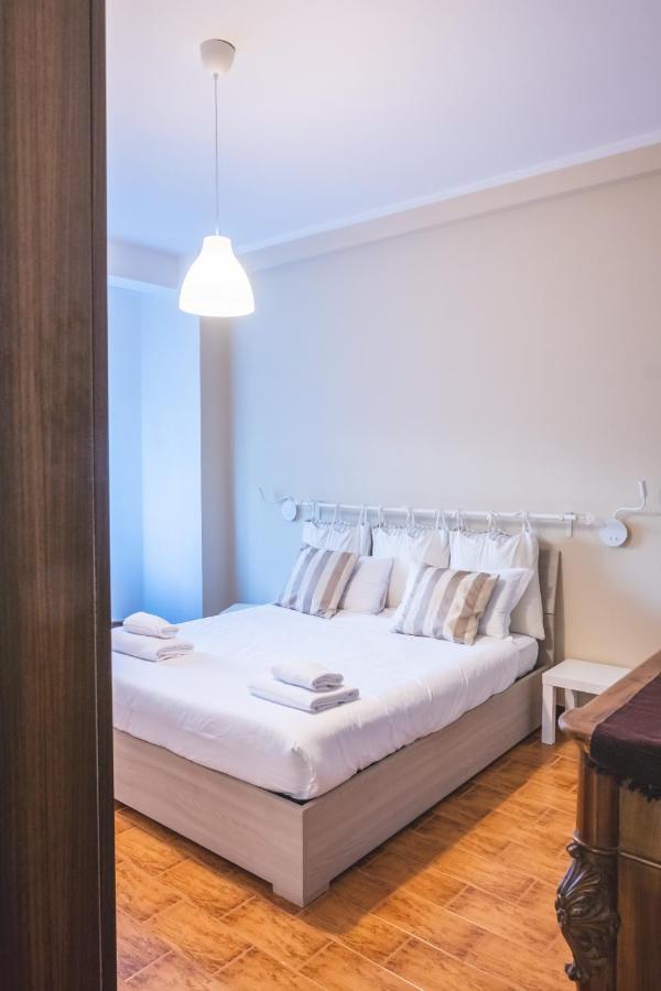 Cozy Flat With Terrace At Trastevere Train Station Apartamento *