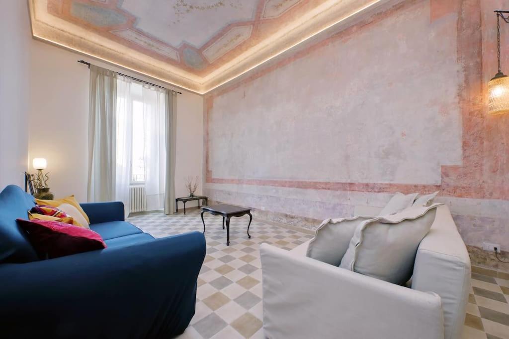 Bright Flat With Wonderful Views In The Centre Appartamento Roma