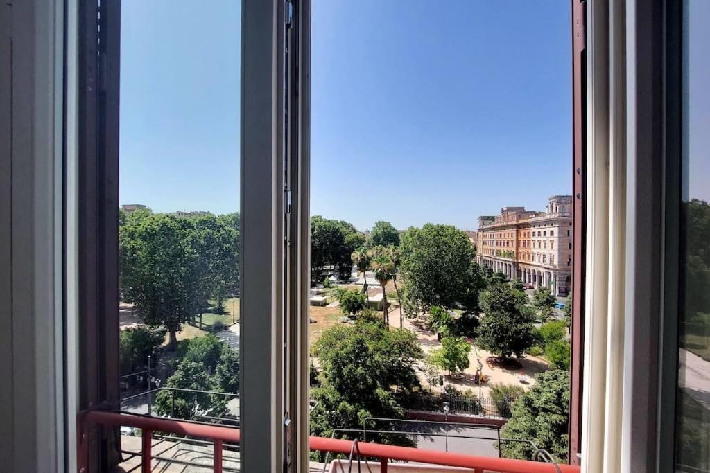 Appartamento Bright Flat With Wonderful Views In The Centre Roma