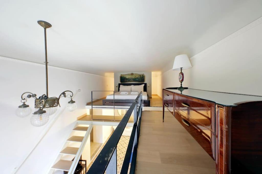 Bright Flat With Wonderful Views In The Centre Appartamento *