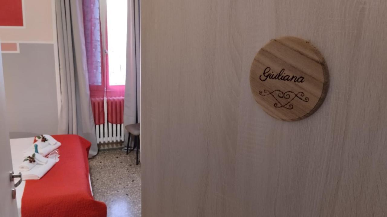 Mamma Giuliana * Rom