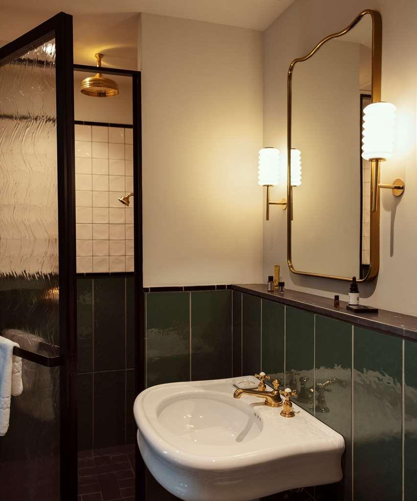 The Hoxton, Hotel 4*