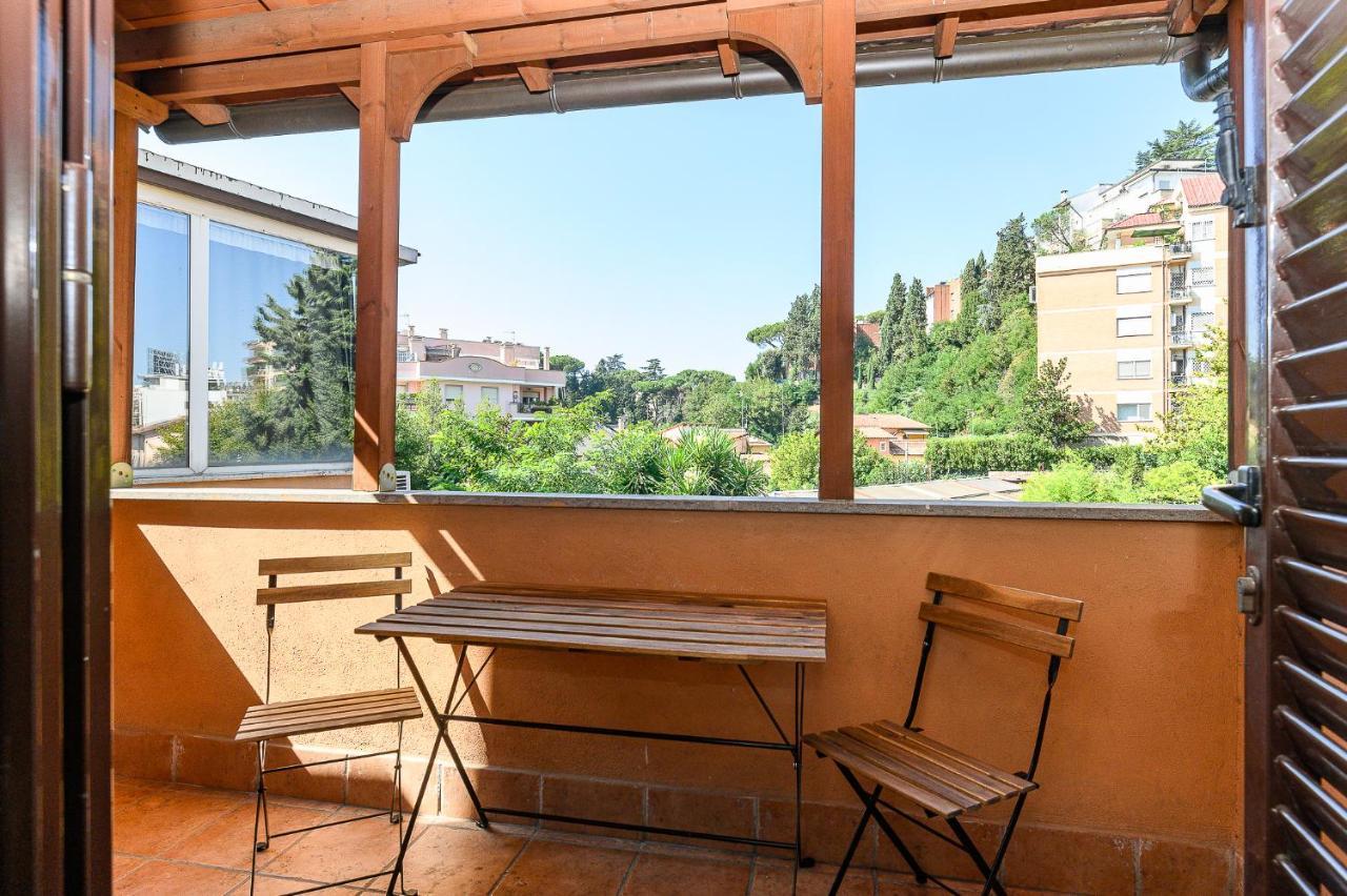 Cozy With Balcony By Ndp Rent *