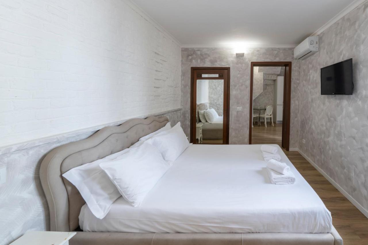 - 2° Floor Roma