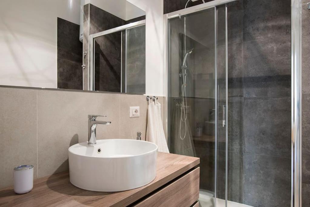 Moderno Tuscolana 2 Bdr And Living Metro A *