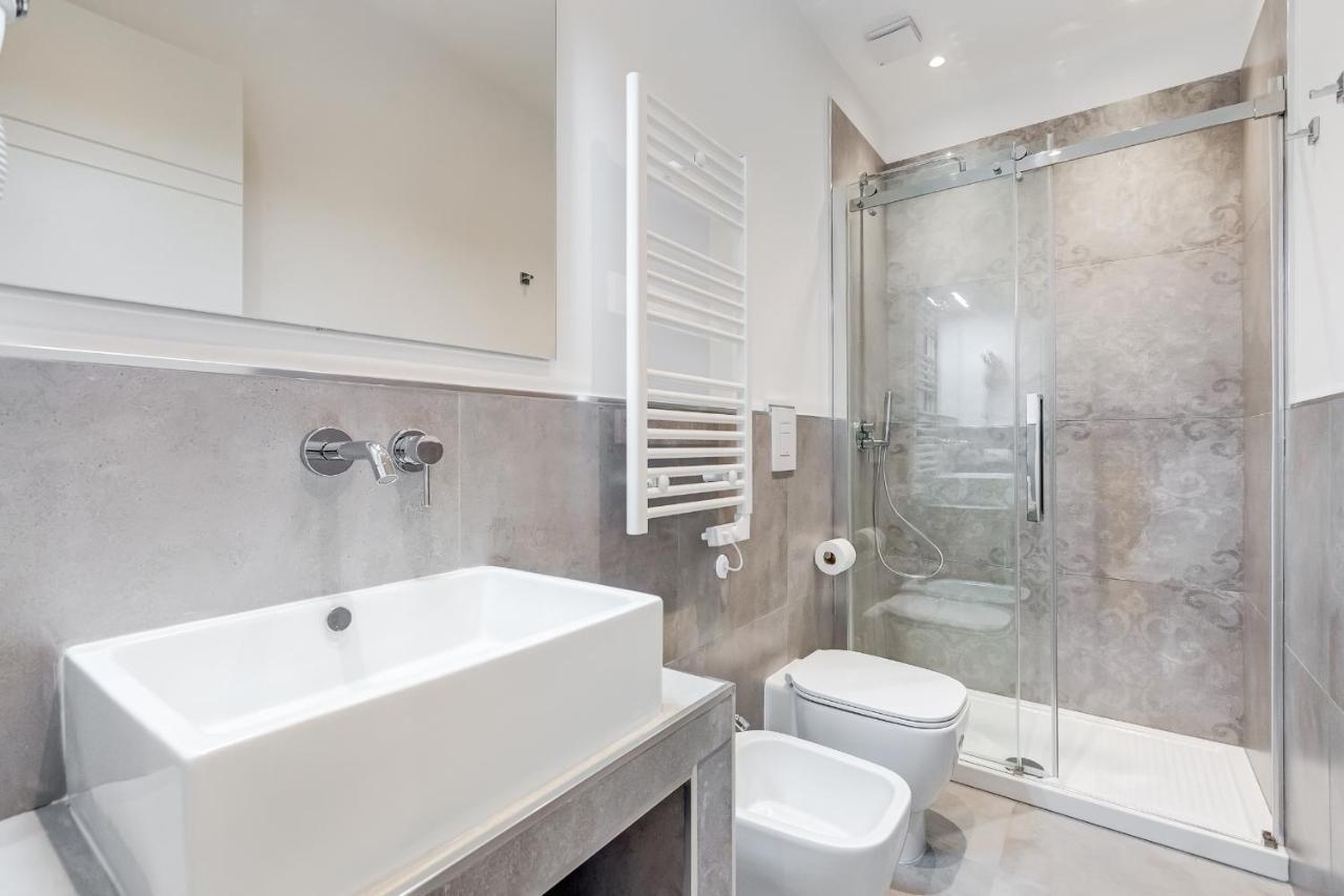 Colonna Luxury * Roma