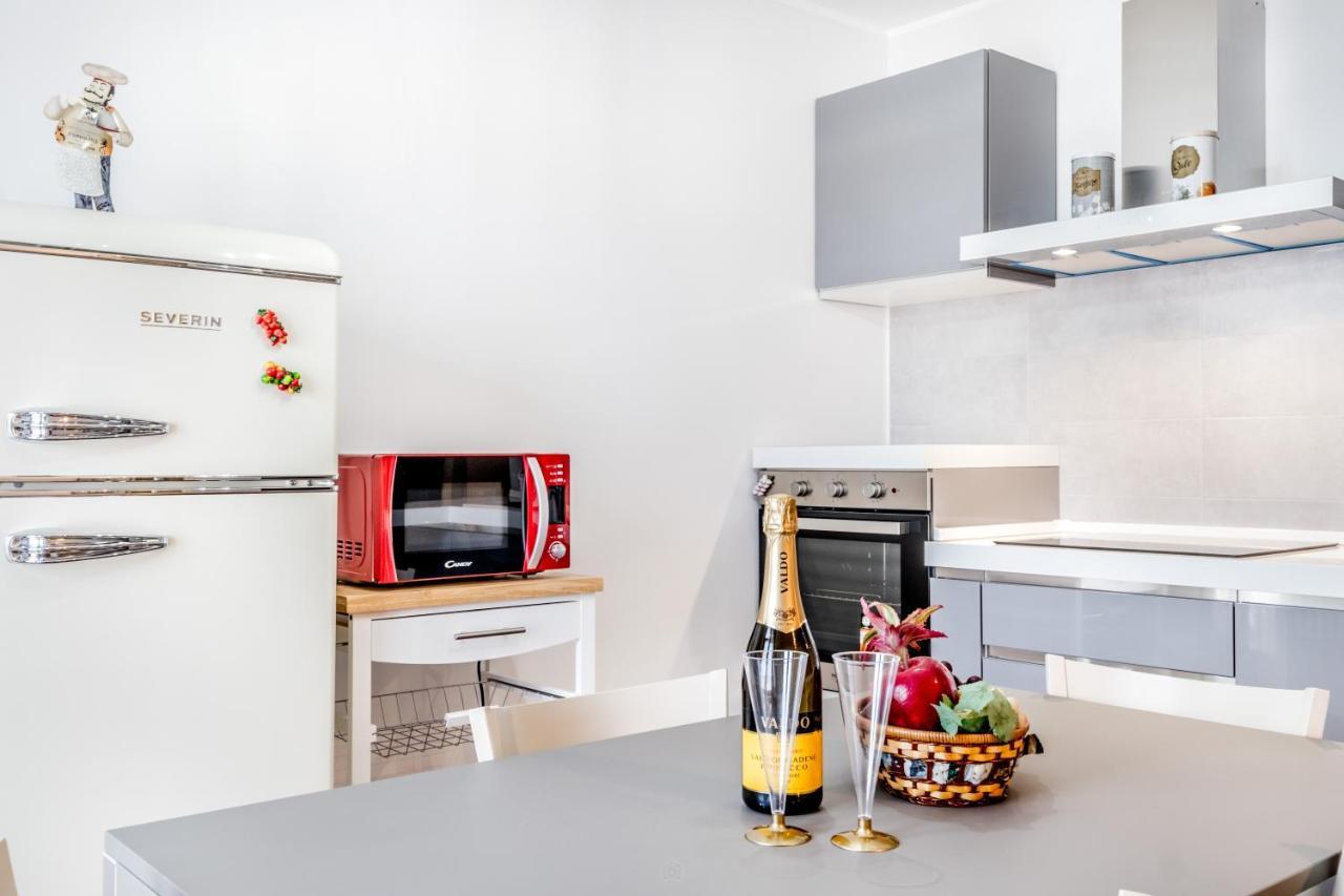 Apartment Bbhome Penthouse Bright And Elegant Metro Conca D'oro