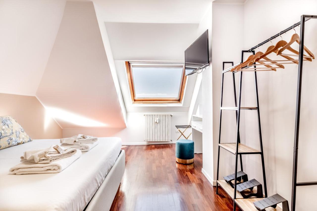 Bbhome Penthouse Bright And Elegant Metro Conca D'oro Apartment Rome