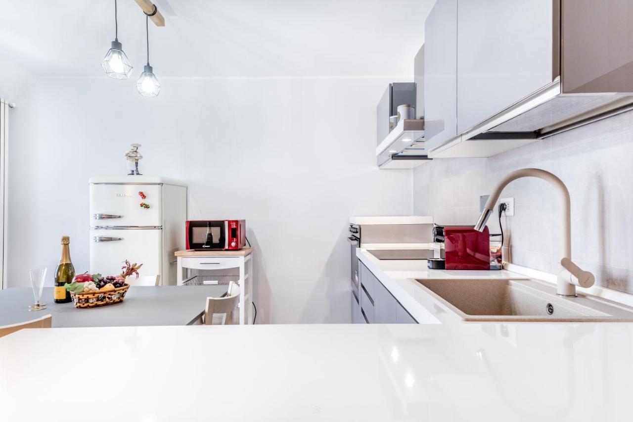Apartment Bbhome Penthouse Bright And Elegant Metro Conca D'oro