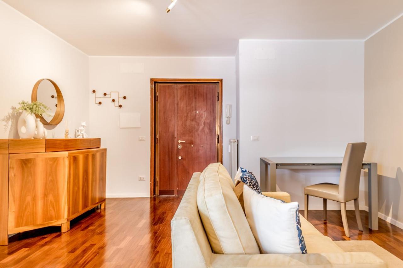 Bbhome Penthouse Bright And Elegant Metro Conca D'oro * Rome