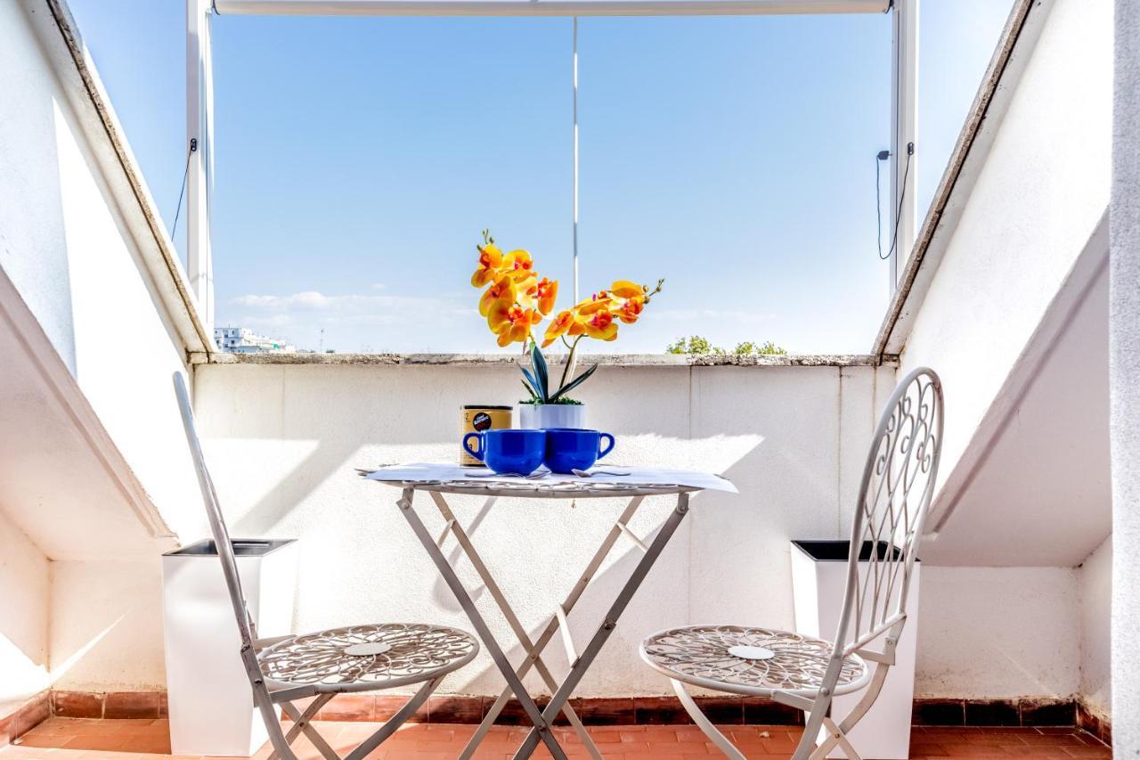 Bbhome Penthouse Bright And Elegant Metro Conca D'oro Apartment Rome