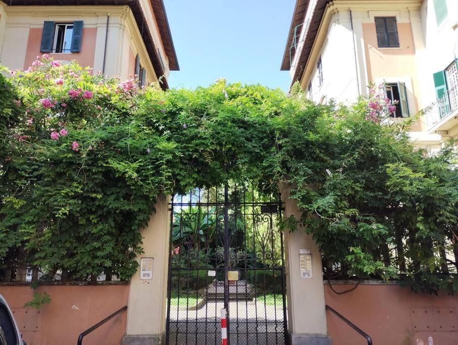 Apartamento Dimora Torlonia - Elegance & Light In