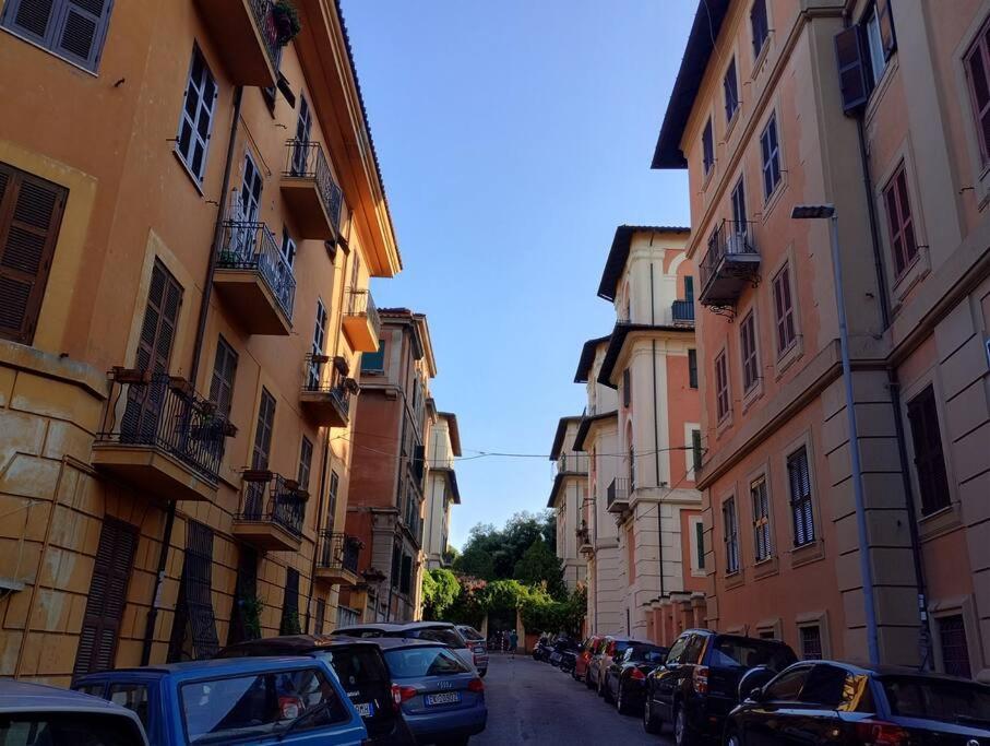 Apartamento Dimora Torlonia - Elegance & Light In
