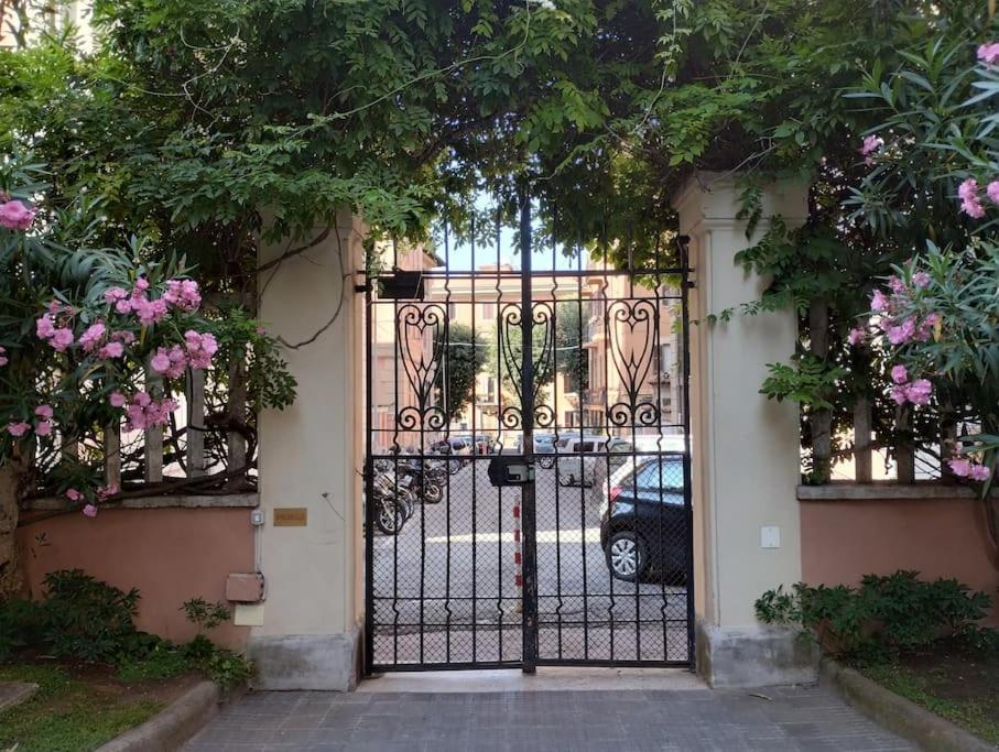 Apartamento Dimora Torlonia - Elegance & Light In Roma