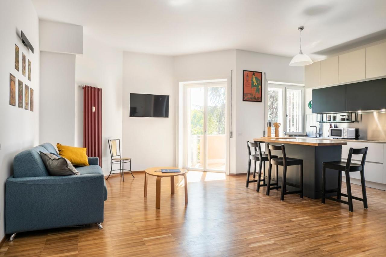 Cozy Flat 2 Bedrooms 2 Bathrooms With Balcony Appartamento