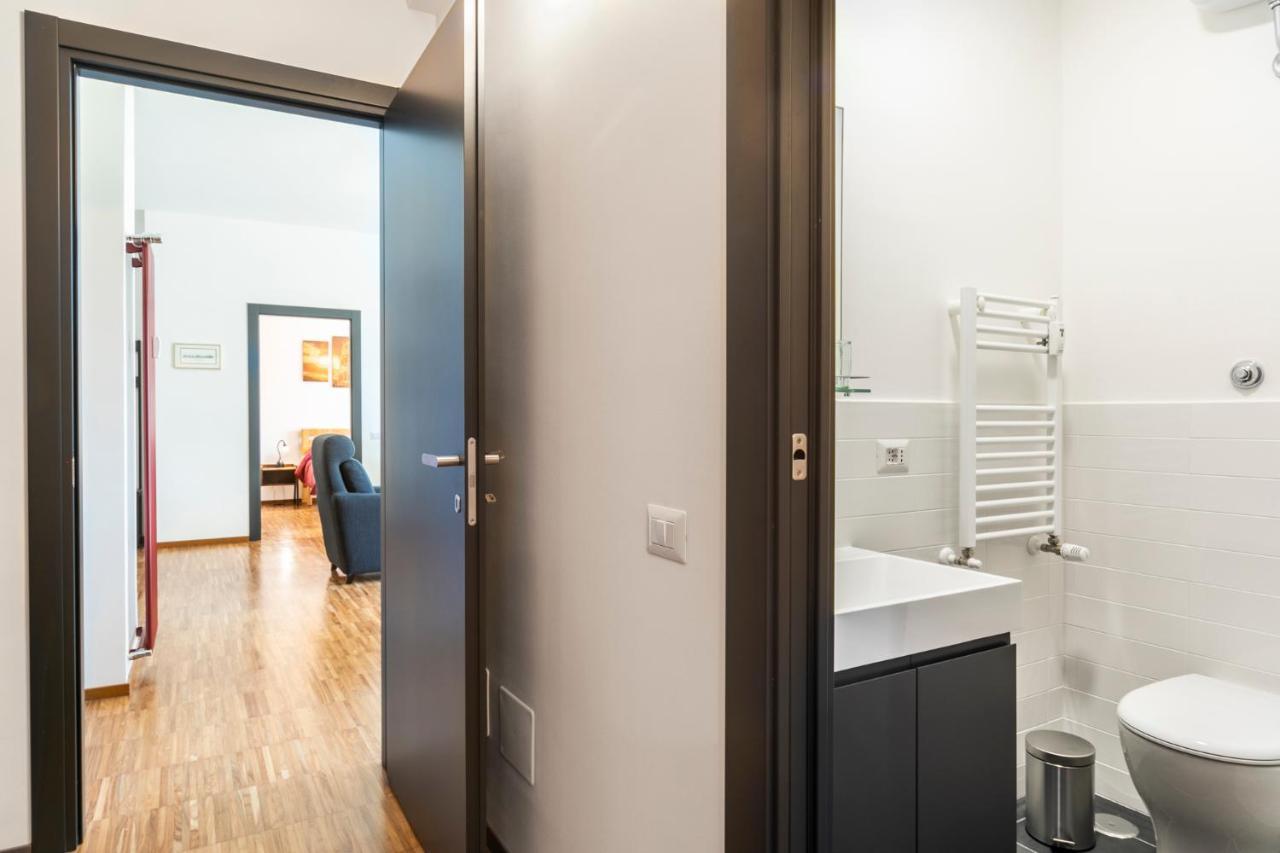 Cozy Flat 2 Bedrooms 2 Bathrooms With Balcony Appartamento Roma