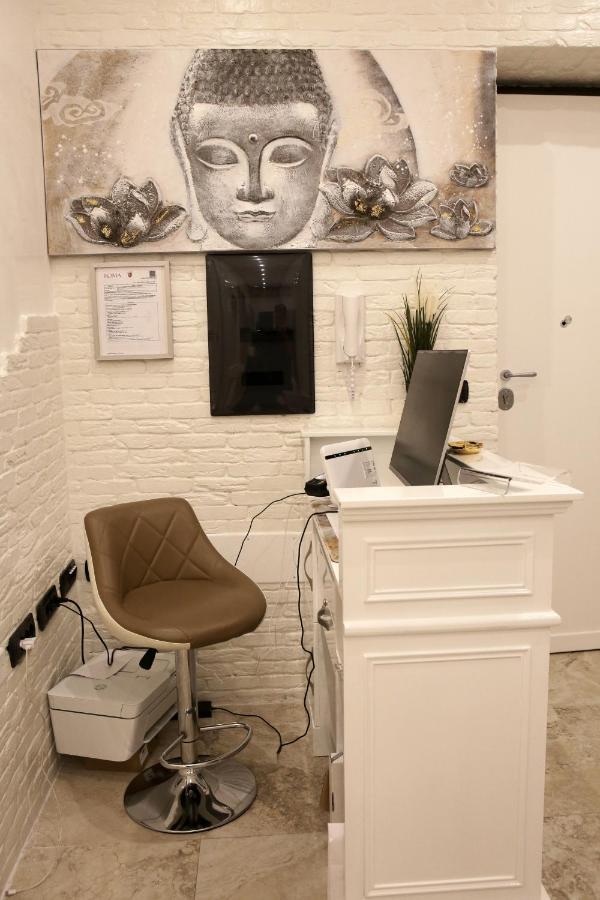 Jadore Monic Gjestgiverier
